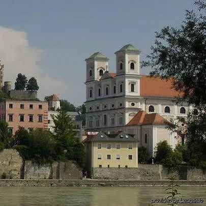 Hotel Passau-sued 3*